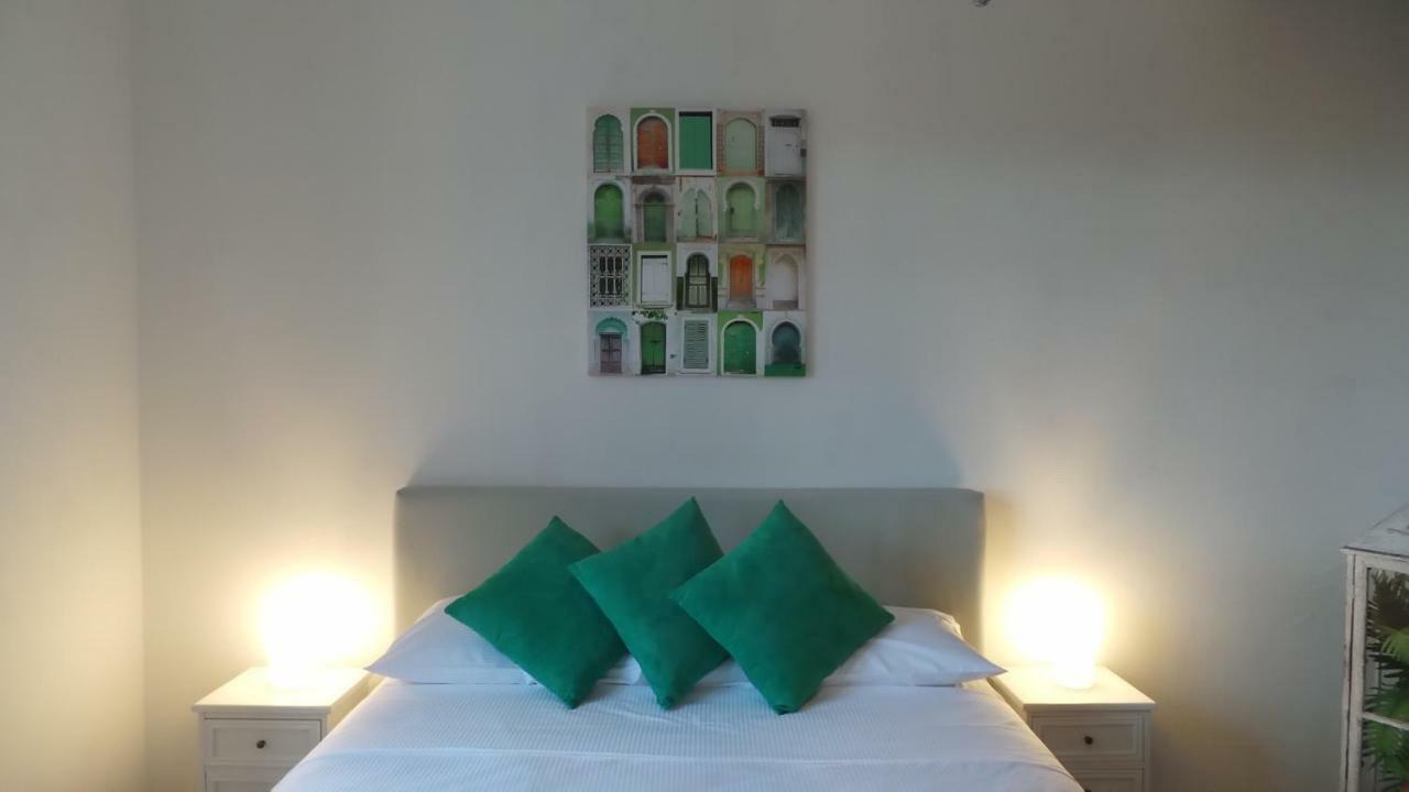 Number9 - Now With Air Conditioned Rooms Carlipa Экстерьер фото