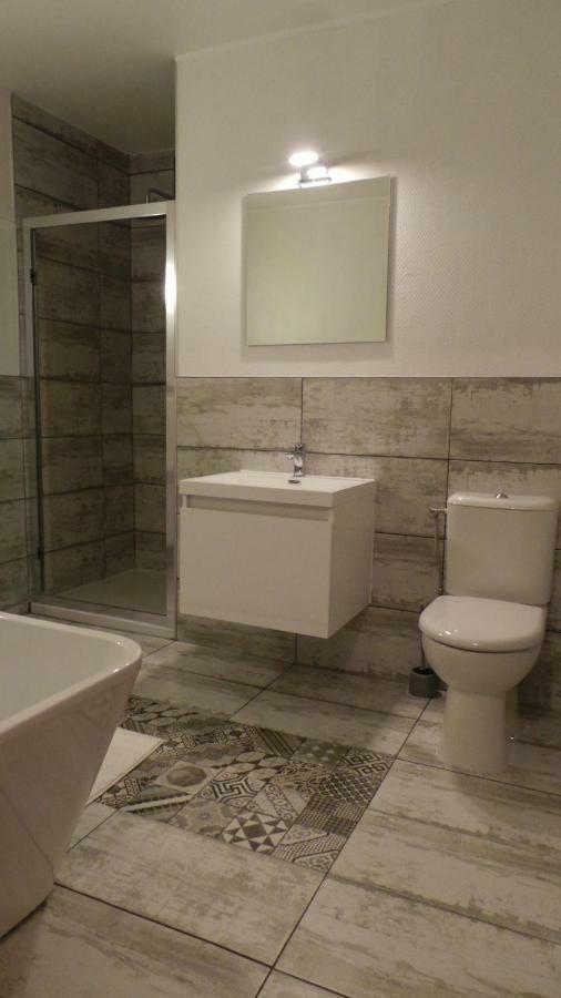 Number9 - Now With Air Conditioned Rooms Carlipa Экстерьер фото